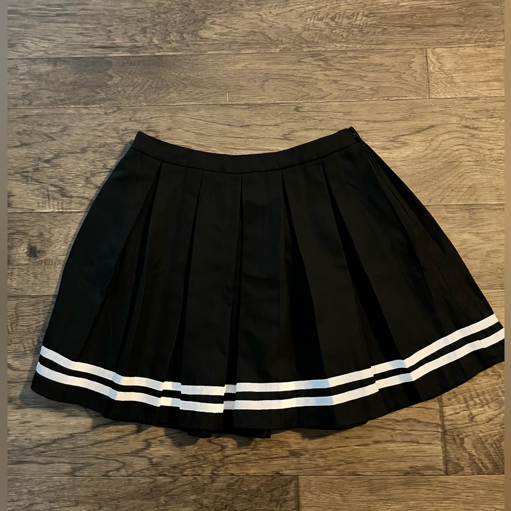 Hot Topic Pleated Skater Cheer Skirt - Picture 5 of 5